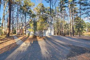 Peaceful Durham Retreat on Pond With Huge Deck!