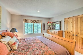 Stunning Angel Fire Cabin w/ Hot Tub & 3 Decks!