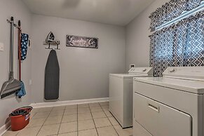 Charming Gulfport Escape: Half-mile to Beach!