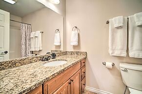 Sleek Escape w/ Balcony < 1 Mi to 5th Avenue!