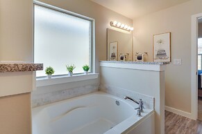 Wolfforth Home w/ Yard ~ 14 Mi to Lubbock