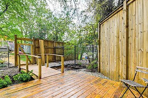 Renovated Carrboro House With Deck & Fire Pit!