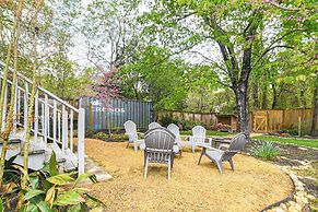 Renovated Carrboro House With Deck & Fire Pit!
