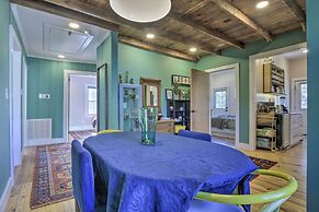 Renovated Carrboro House With Deck & Fire Pit!