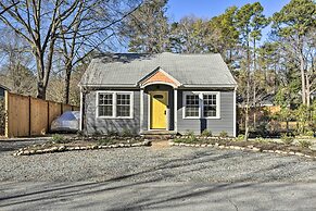 Renovated Carrboro House With Deck & Fire Pit!