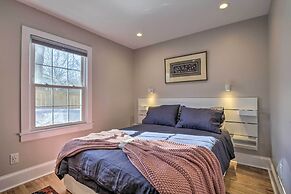 Renovated Carrboro House With Deck & Fire Pit!