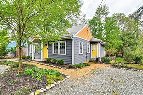 Renovated Carrboro House With Deck & Fire Pit!
