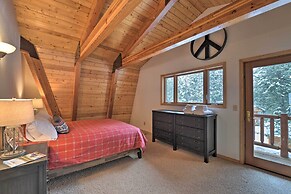 Wild Huckleberry Alpine Cabin: Fireplace & Deck!