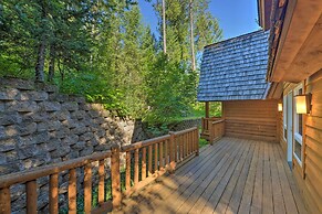 Wild Huckleberry Alpine Cabin: Fireplace & Deck!