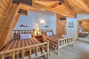 Wild Huckleberry Alpine Cabin: Fireplace & Deck!