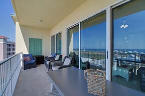 Beachfront Gulf Shores Family Escape: Pool Access