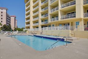 Beachfront Gulf Shores Family Escape: Pool Access