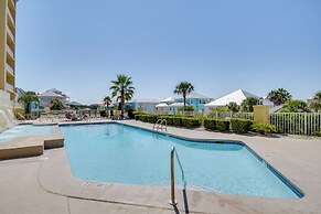 Beachfront Gulf Shores Family Escape: Pool Access