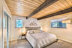 Alpine Retreat w/ Hot Tub & Mountain Views!
