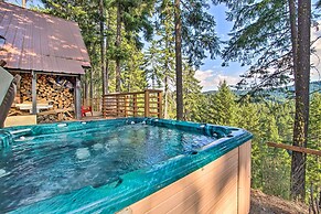 Alpine Retreat w/ Hot Tub & Mountain Views!