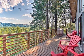 Alpine Retreat w/ Hot Tub & Mountain Views!