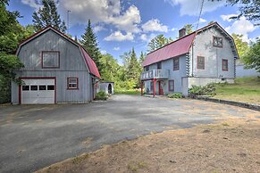 All-season Sanctuary: Steps to Moosehead Lake