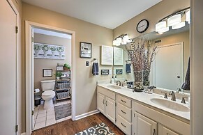 Beautiful Hot Springs Condo w/ Lake Hamilton Views