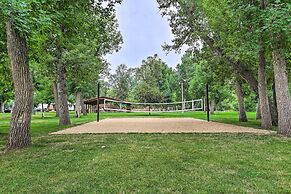Central Creekfront Spearfish Apt by City Park