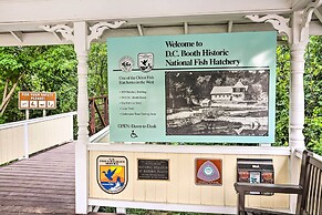 Central Creekfront Spearfish Apt by City Park