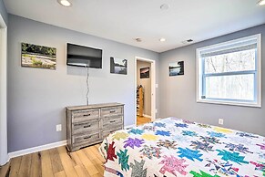 Charming Home With Yard Near Shenandoah River!