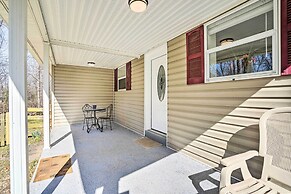 Charming Home With Yard Near Shenandoah River!