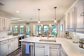 Remodeled Cedar Creek Lake Retreat w/ Fire Pit!