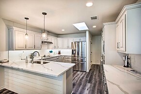 Remodeled Cedar Creek Lake Retreat w/ Fire Pit!