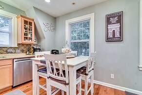 2 Mi to Bay Park: Charming Milwaukie Getaway