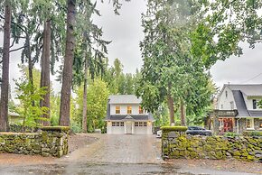 2 Mi to Bay Park: Charming Milwaukie Getaway