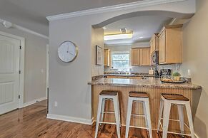 Charming Springdale Townhome ~ 5 Mi to Dtwn!