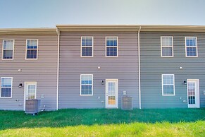 Charming Townhome < 1 Mi to Zoo & Luray Caverns!