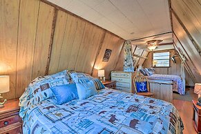 Steps to Lake! Charming Cabin: Pool Access & Decks