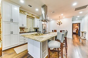 Chic Louisiana Retreat - Balcony & River Views!