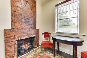 Chic Louisiana Retreat - Balcony & River Views!