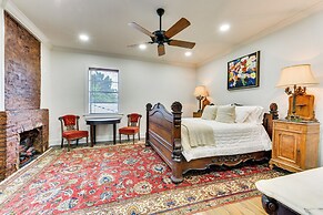 Chic Louisiana Retreat - Balcony & River Views!