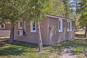 Charming Suttons Bay Cottage w/ Shared Waterfront!