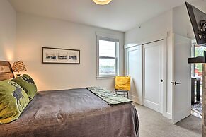 Grand Lake Condo w/ Balcony & Mountain Views