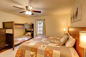 Fire Pit: Cozy Bryson City Cabin on Tuck River