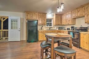 Fire Pit: Cozy Bryson City Cabin on Tuck River