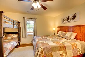 Fire Pit: Cozy Bryson City Cabin on Tuck River