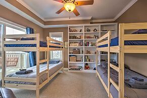 Beech Mountain Retreat w/ Open Deck: 2 Mi to Ski!