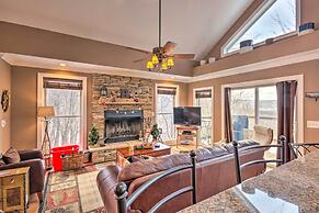 Beech Mountain Retreat w/ Open Deck: 2 Mi to Ski!