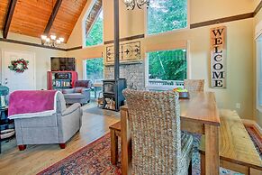 Conway Area Chalet w/ Mountain Views & Fire Pit!