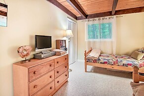 Conway Area Chalet w/ Mountain Views & Fire Pit!