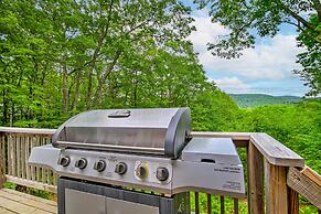 Conway Area Chalet w/ Mountain Views & Fire Pit!