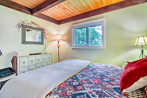 Conway Area Chalet w/ Mountain Views & Fire Pit!