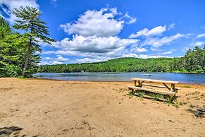 Conway Area Chalet w/ Mountain Views & Fire Pit!