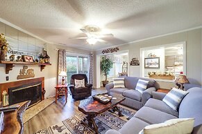 Hike, Golf & Ski: Beech Mtn Condo w/ Resort Perks!