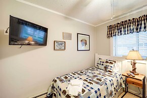 Hike, Golf & Ski: Beech Mtn Condo w/ Resort Perks!